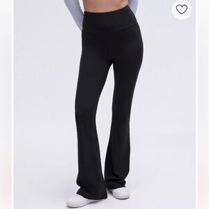 Lululemon Groove Nulu Super-High-Rise Flared Pant *Short